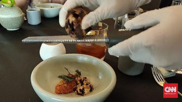Diusung langsung dari Ubud, Bali, Locavore bertandang ke ibukota dengan segudang olahan pangan lokal dengan cara modern. Restoran ini membuka kesempatan buat warga ibukota untuk menyantap sajian istimewanya hingga 13 September 2020