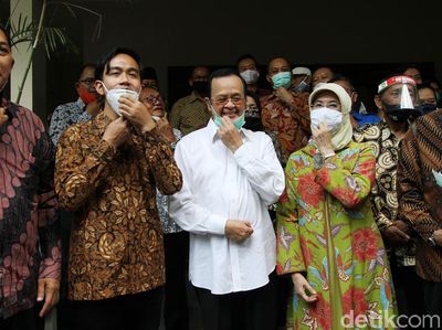 Momen Gibran-Teguh Sowan ke Purnomo