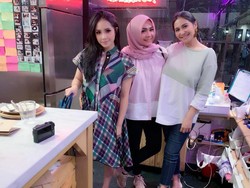 5 Foto Nagita & Caca Tengker, Kakak Beradik yang Bikin Marah Gideon Tengker