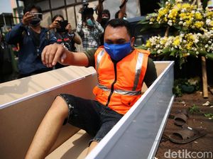 Setop Hukuman Lucu-lucuan! Rompi dan Peti Pelanggar PSBB Bisa Tularkan Corona