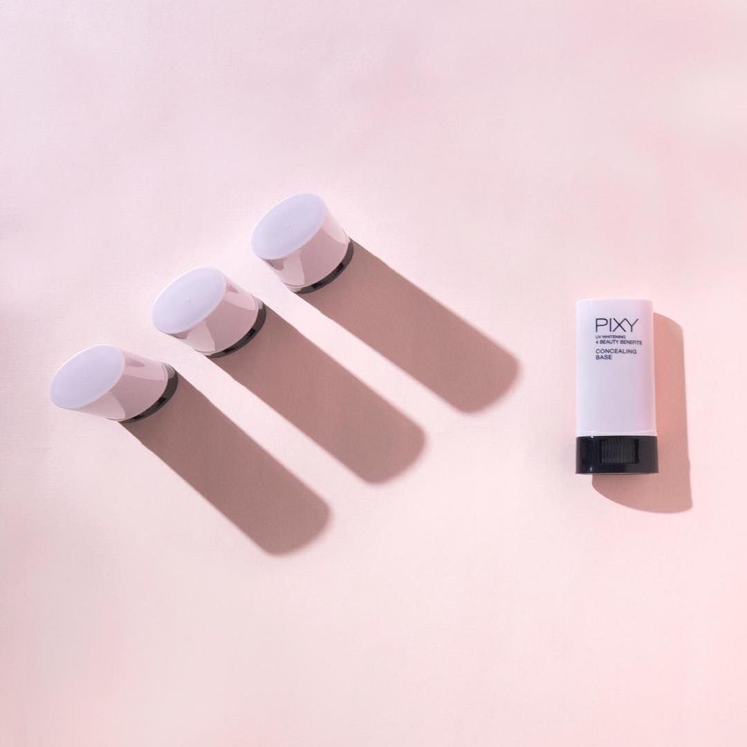 Pixy 4 Beauty Benefits Concealing Base