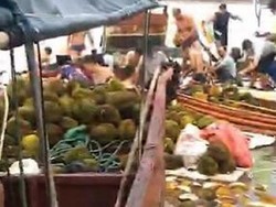 Duh! Satu Kampung Keracunan Usai Makan Durian yang Tercemar Air Laut