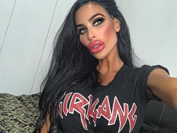 Wanita Ini Terobsesi Operasi Plastik, Penampilannya Mirip Boneka Seks