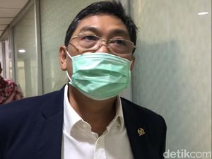 PDIP Bicara Baliho Mbak Puan Bertebaran di Jawa Timur PDIP Bicara Baliho Mbak Puan Bertebaran di Jawa Timur