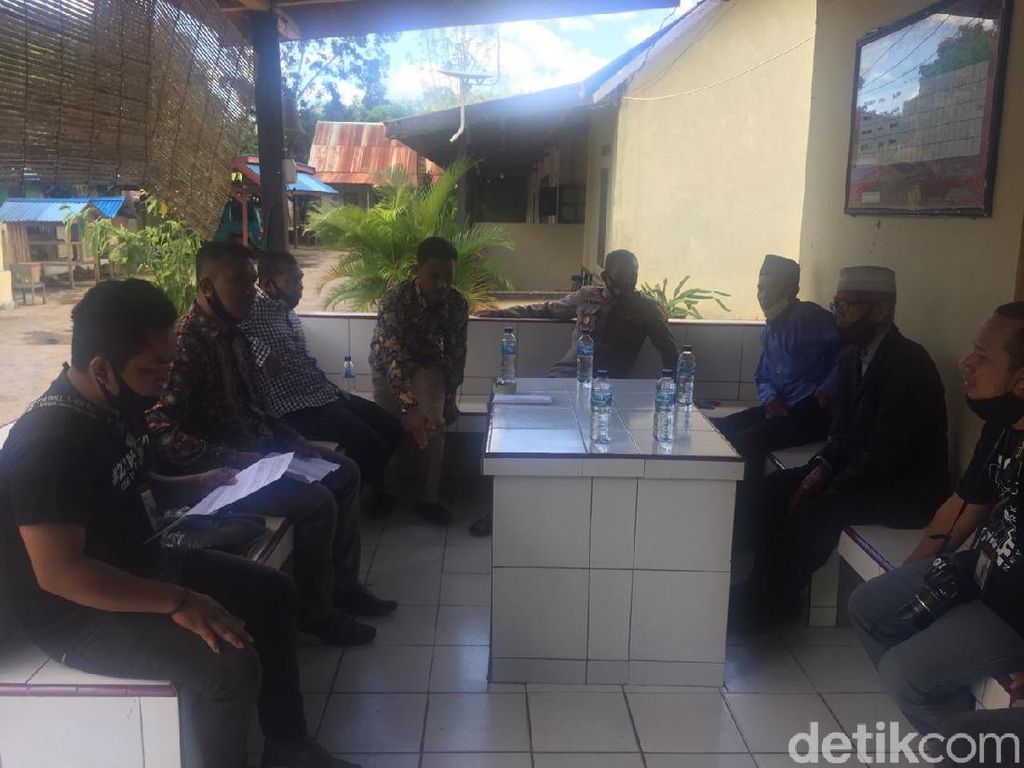 Bawa Bukti, Warga Kembali Laporkan Penjualan Pulau Pendek di Buton ke Polisi Bawa Bukti, Warga Kembali Laporkan Penjualan Pulau Pendek di Buton ke Polisi