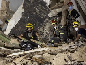 Ajaib! Ada Tanda Kehidupan di Balik Reruntuhan Ledakan Lebanon Ajaib! Ada Tanda Kehidupan di Balik Reruntuhan Ledakan Lebanon