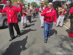 Pasangan ASN dan Pengusaha BWH-BS Daftar Pilkada Gunungkidul