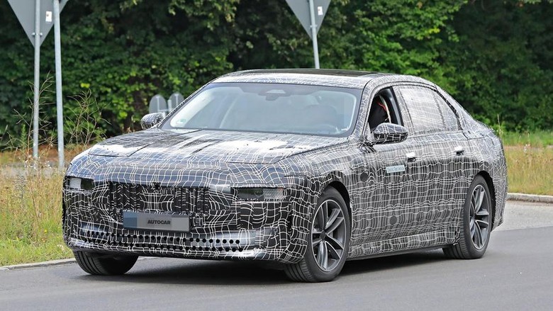 BMW All New i7