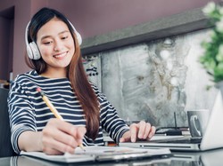 4 Jenis Musik Ini Bisa Bikin Lebih Produktif Lho, Apa Aja?