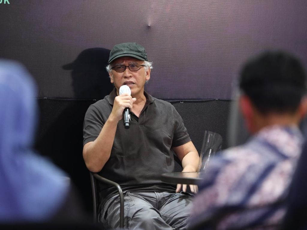 Lirik Iwan Fals Ibu, Sosok yang Berperan dalam Karier Penyanyi Bento