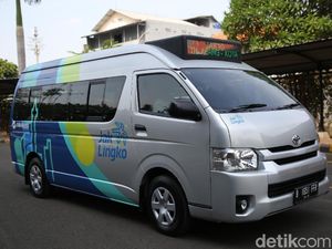 Jadi Angkot, Toyota HiAce Bakal Matikan Mikrolet? Jadi Angkot, Toyota HiAce Bakal Matikan Mikrolet?