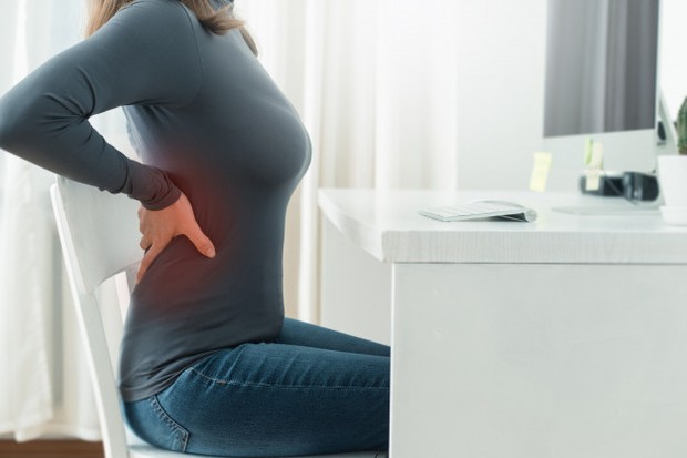 Ada penyakit tertentu yang bisa menyebabkan nyeri punggung bawah, seperti osteoporosis dan osteoartritis.