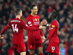 Neville Sebut Liverpool Tak Sempurna, Butuh Thiago