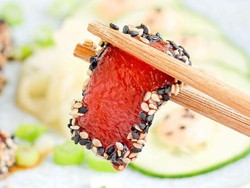 Keren! Netizen Ini Ubah Semangka Jadi Sashimi Tuna Vegan