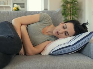 7 Makanan untuk Melancarkan BAB Secara Alami, Bye Bye Sembelit! 7 Makanan untuk Melancarkan BAB Secara Alami, Bye Bye Sembelit!