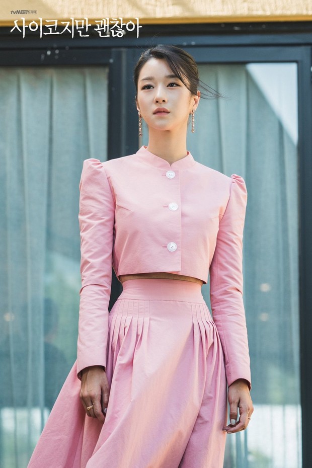 10 Outfit Mahal Seo Ye Jin Di Drama Korea Its Okay To Not Be Okay 