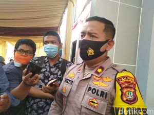 Ada Kerumunan Pendukung Bakal Paslon di KPU Tangsel, Polisi: Kita Evaluasi Ada Kerumunan Pendukung Bakal Paslon di KPU Tangsel, Polisi: Kita Evaluasi