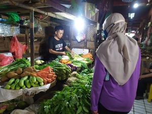 Banyak yang Abaikan Protokol COVID, Begini Kondisi Pasar Grogol Jakbar Banyak yang Abaikan Protokol COVID, Begini Kondisi Pasar Grogol Jakbar