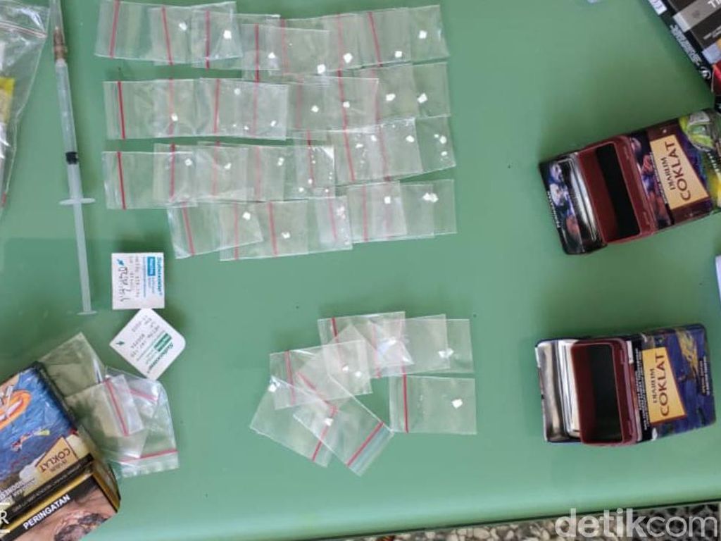 BNN Jabar Bongkar Penyalahgunaan Narkotik Jenis Suntik Subuxone, 13 Orang DiamankanB BNN Jabar Bongkar Penyalahgunaan Narkotik Jenis Suntik Subuxone, 13 Orang DiamankanB