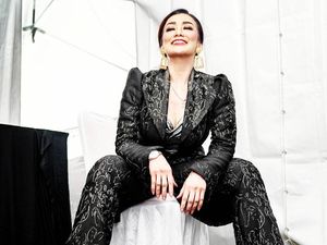 Reza Artamevia Asyik Goyang Sebelum Ditangkap Reza Artamevia Asyik Goyang Sebelum Ditangkap