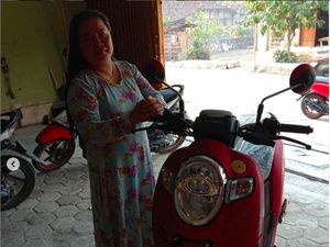 Warga Demak Beli Scoopy Rp 20,6 Juta Pakai Uang Koin Segalon, Bikin Dealer Kerepotan