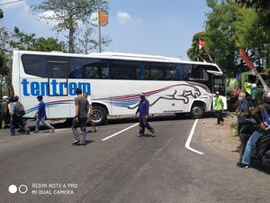 Kecelakaan Karambol Gegara Bus Rem Blong di Malang, Satu Orang Tewas