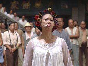 Sinopsis Film Kung Fu Hustle, Geng Kapak Merah vs Pendekar Rahasia Sinopsis Film Kung Fu Hustle, Geng Kapak Merah vs Pendekar Rahasia