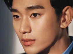 Makeup Artist Ungkap Rasanya Dandani Wajah Tampan Kim Soo Hyun