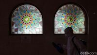 Masjid Raya dan Jalan Protokol Bandung Disemprot Disinfektan