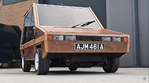 Hampir Semua Bagian Mobil Ini Terbuat Dari Kayu