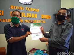 Bacawabup Ikbar Akhirnya Serahkan Hasil Tes Swab ke KPU Mojokerto