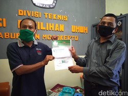 Bacawabup Ikbar Akhirnya Serahkan Hasil Tes Swab ke KPU Mojokerto