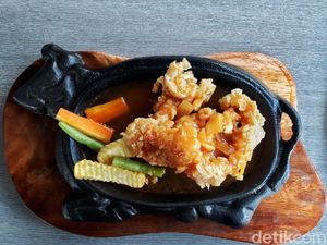 Seperti Ini Rasa Steak Kampus Rp 10 Ribu yang Lagi Viral di Yogyakarta