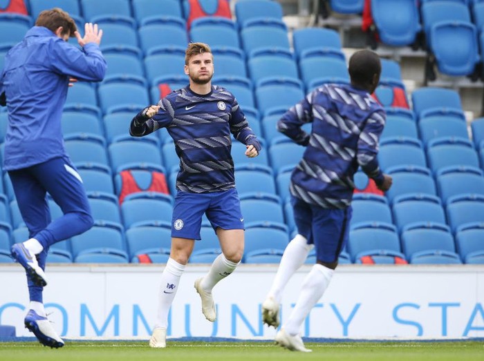 BRIGHTON, ENGLAND - AUGUST 29: Timo Werner of Chelsea warms up ahead of the pre-season friendly between Brighton & Hove Albion and Chelsea  at Amex Stadium on August 29, 2020 in Brighton, England. (Photo by Steve Bardens/Getty Images)