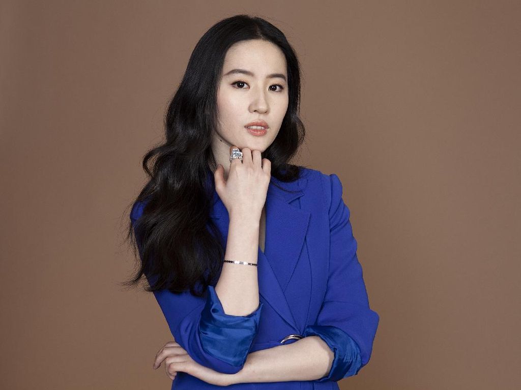 Mulan 2020 Trending Topic, Ini Rahasia Kecantikan Pemerannya Liu Yifei
