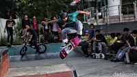 Aksi Para Skateboard di Tengah Pandemi COVID-19