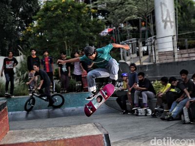 Aksi Para Skateboard di Tengah Pandemi COVID-19