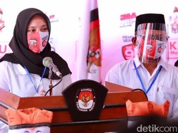 Yakin Pimpin Banyuwangi, Ipuk-Sugirah Target Menang 80 Persen