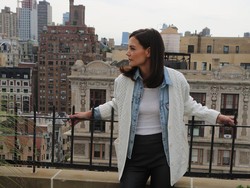 Asmara Katie Holmes dan Emilio Vitolo Tak Disetujui Ibunda