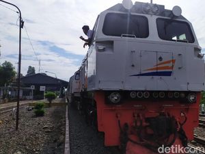 KA Relasi Sukabumi-Cianjur dan Cipatat Akan Kembali Diaktifkan KA Relasi Sukabumi-Cianjur dan Cipatat Akan Kembali Diaktifkan