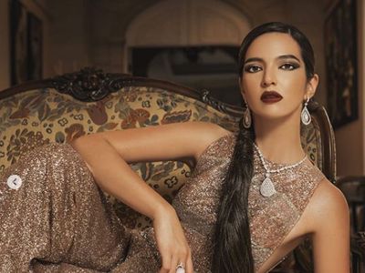 Gaya Nia Ramadhani Pakai Outfit Senilai Rp 3 Miliar, The Real Nyonya Sultan
