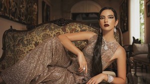 Profil Nia Ramadhani: Bintang Bawang Merah Bawang Putih Banjir Kemewahan