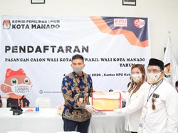 Disambut Selawat-Tari Kabasaran, SSK-SS Resmi Daftar ke KPU Manado