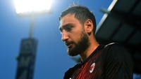 7. Gianluigi Donnarumma. AC Milan belum memberi kontrak baru buat kiper andalannya yang baru berusia 21 tahun ini. Jika tak buru-buru, ia bisa kadung ditempel klub lain. (Foto: Getty Images/Alessandro Sabattini)