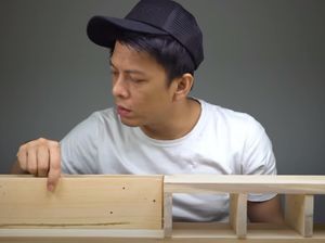 Jabar Hari Ini: Ariel Divaksin di Bandung-Bus Pengangkut Pasien Corona Terguling