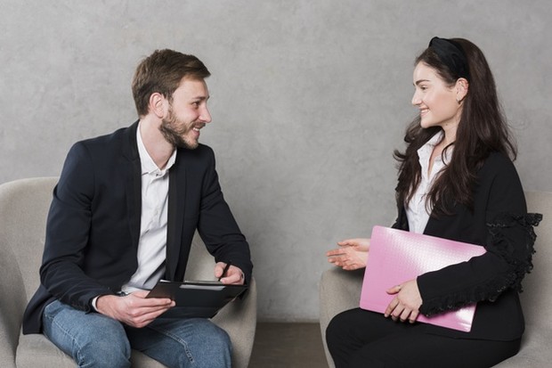 Kendala di kantor bisa dibicarakan dengan atasan untuk mendapat pekerjaan impian.
