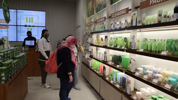 Gerai Nature Republic di Mal Ciputra Semarang/Dok. Nature Republic Gerai Nature Republic di Mal Ciputra Semarang