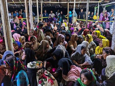 Foto 297 Imigran Rohingya Terdampar di Lhokseumawe