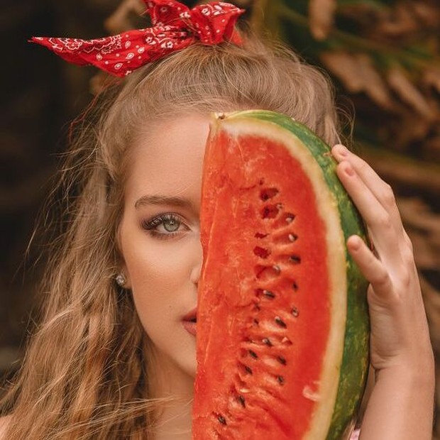 Manfaat semangka untuk kulit