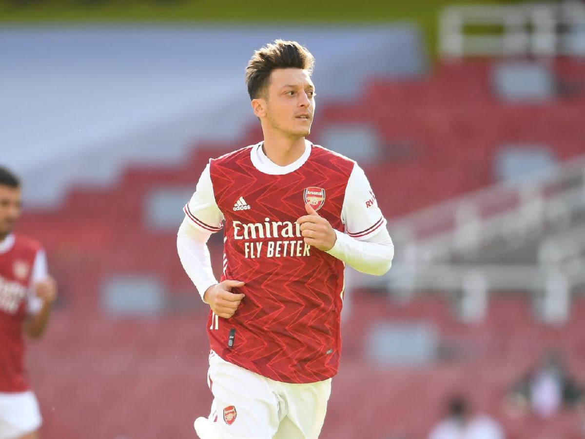 Arsenal Percaya Mesut Oezil Lagi? (Twitter/@MesutOzil1088)